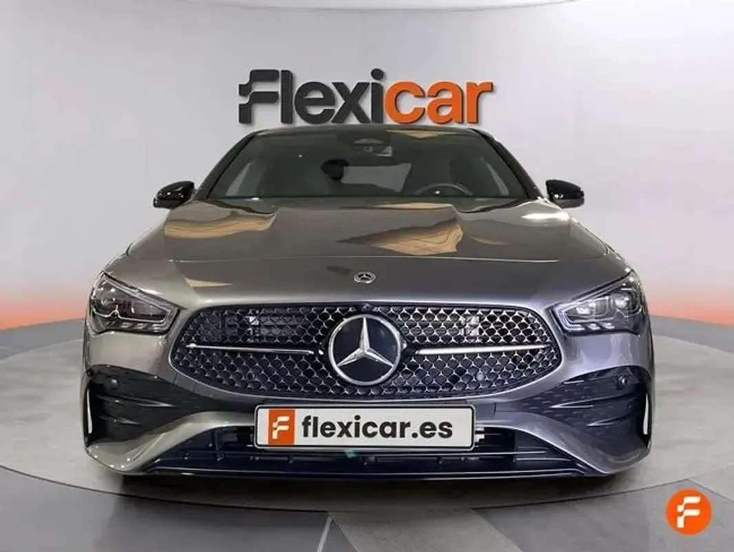 Usado Mercedes CLA200 150 CV (110 kW) 2023 Gris Coupe