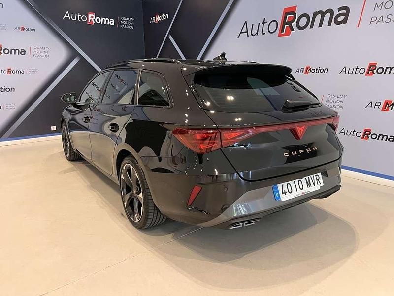 Usado Cupra Leon 150 CV (110 kW) 2025 Negro Familiar
