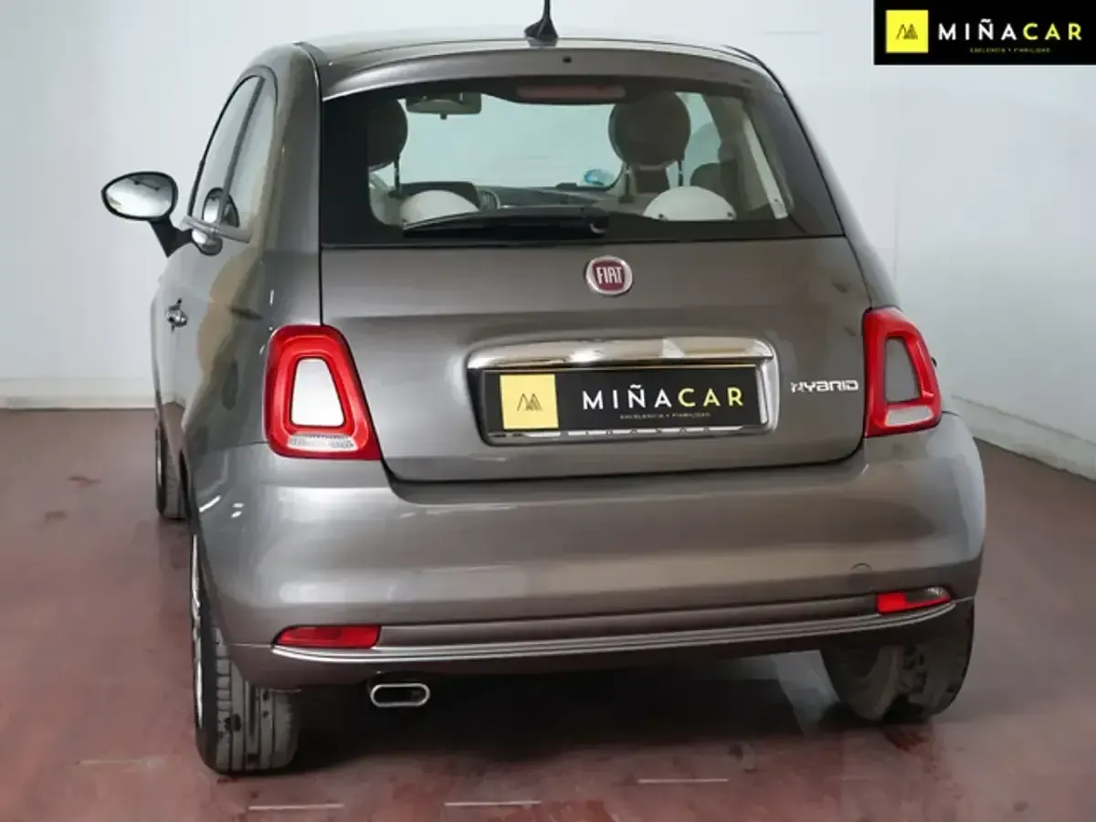 Usado Fiat 500 Lounge 70 CV (51 kW) 2020 Gris Utilitario
