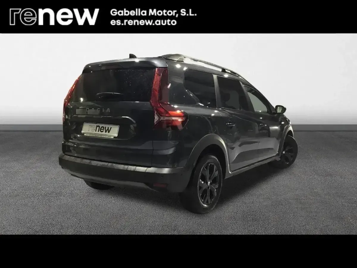 Usado Dacia Jogger Extreme 110 CV (80 kW) 2022 Gris Monovolumen
