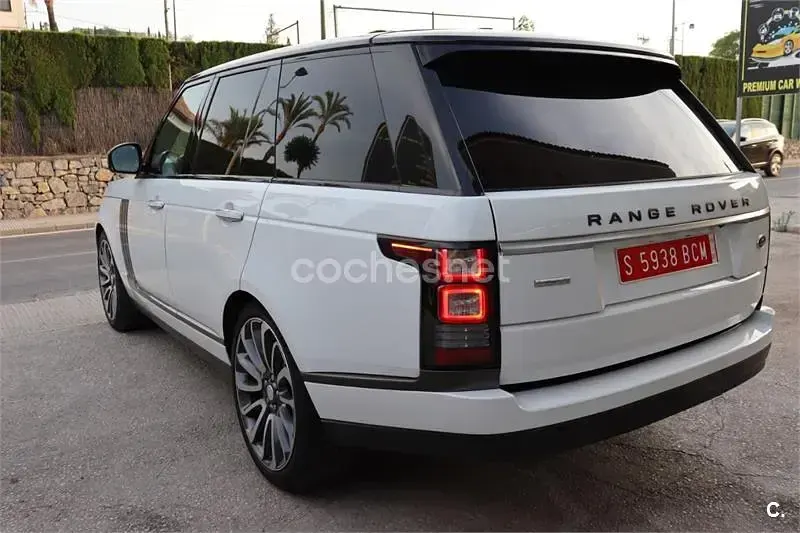 Usado Land Rover Range Rover Autobiography 340 CV (250 kW) 2015 Blanco SUV