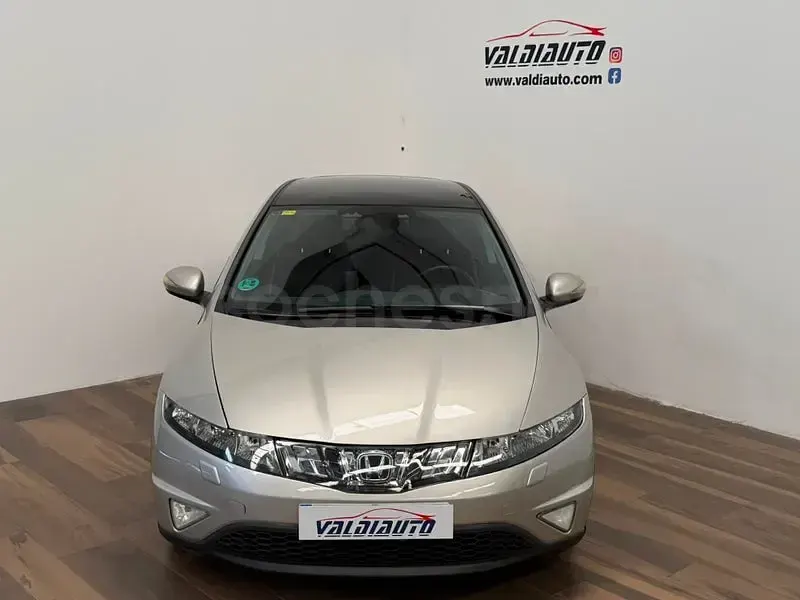 Usado Honda Civic Executive 140 CV (102 kW) 2008 Gris / plata Berlina