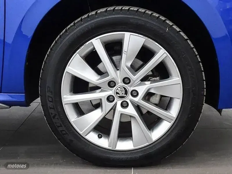 Usado Skoda Kamiq Style 150 CV (110 kW) 2022 Azul SUV
