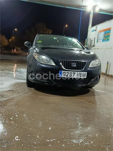 Usado Seat Ibiza SC 90 CV (66 kW) 2011 Negro Utilitario