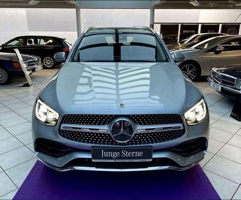 Usado Mercedes GLC300 211 CV (155 kW) 2021 Gris Utilitario