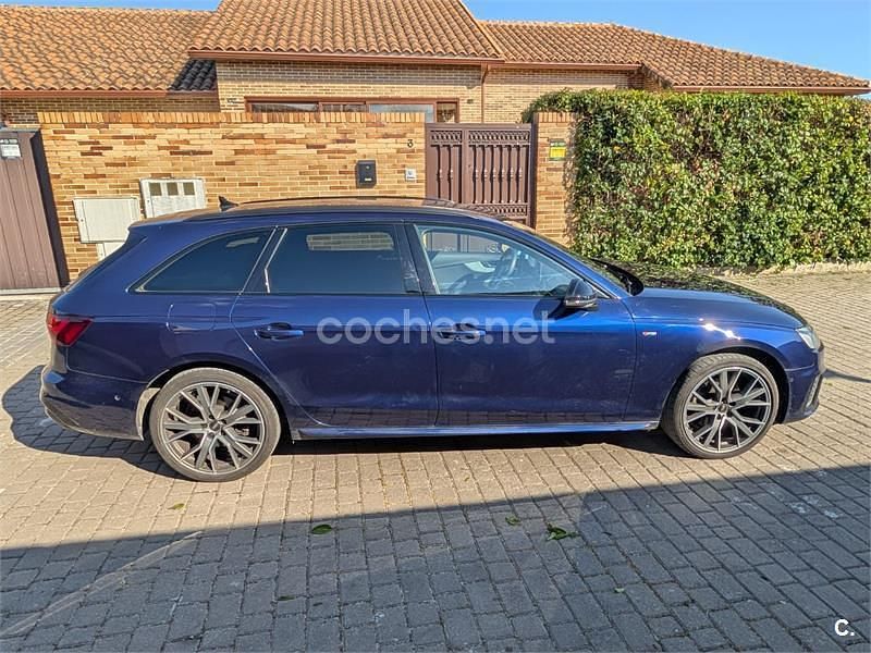 Usado Audi A4 163 CV (119 kW) 2022 Azul Familiar