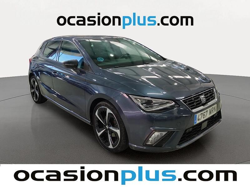Usado Seat Ibiza FR 150 CV (110 kW) 2024 Gris Utilitario