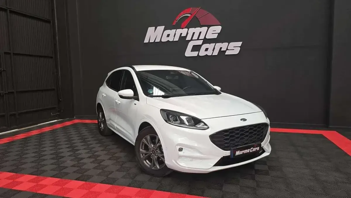 Usado Ford Kuga ST-Line 120 CV (88 kW) 2023 Blanco SUV