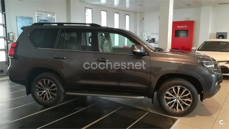 Usado Toyota Land Cruiser Limited 204 CV (150 kW) 2021 Gris / plata SUV