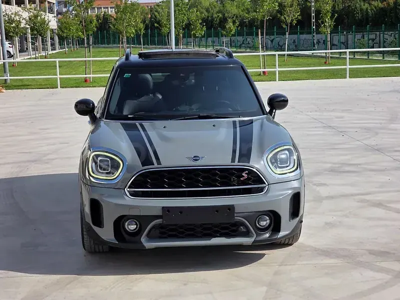 Usado Mini Cooper SD Countryman 190 CV (139 kW) 2021 Gris / plata SUV