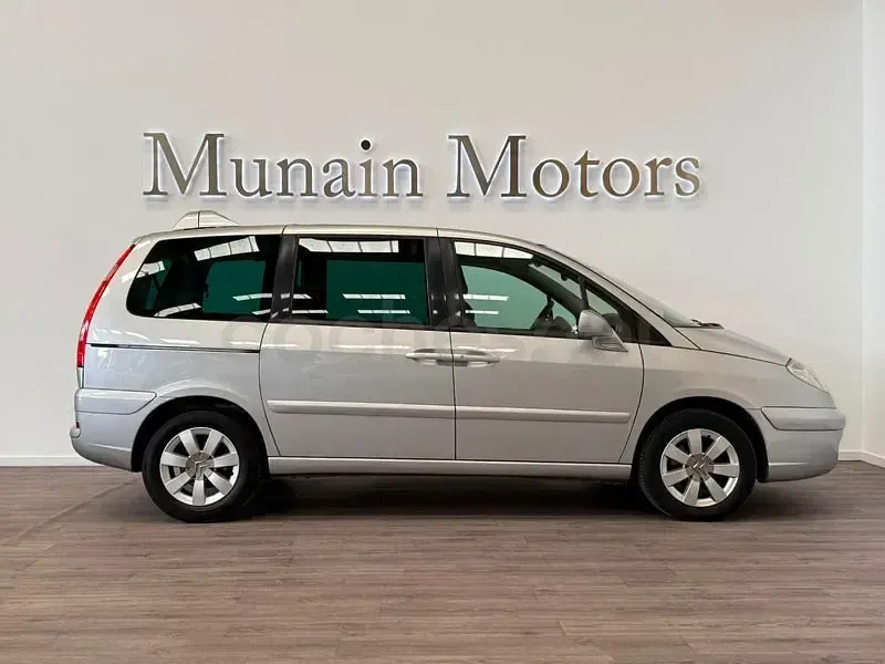 Usado Citroën C8 Exclusive 138 CV (101 kW) 2007 Gris / plata Monovolumen