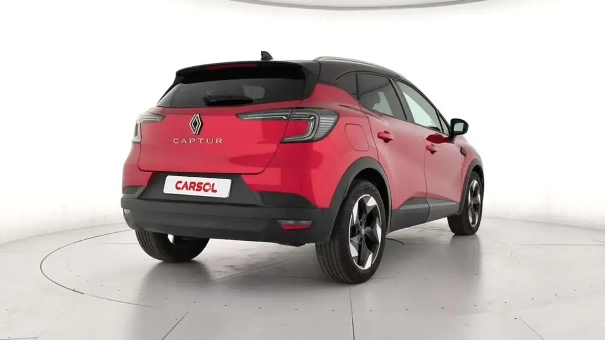 Usado Renault Captur Techno 101 CV (74 kW) 2025 Rojo SUV