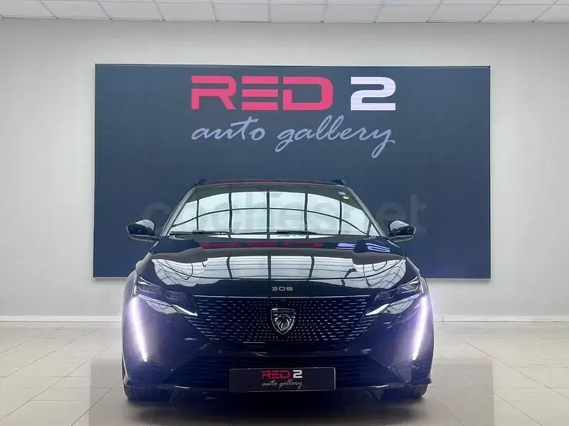 Usado Peugeot 308 SW GT 130 CV (95 kW) 2021 Negro Familiar