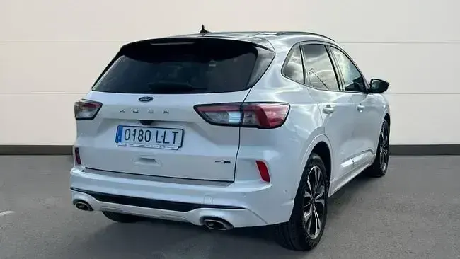 Usado Ford Kuga ST-Line X 150 CV (110 kW) 2020 Blanco SUV