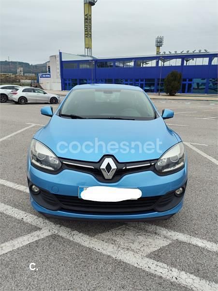 Azul Usado 2014 Renault Mégane Business Berlina | 4900 € - Imagen 1/4