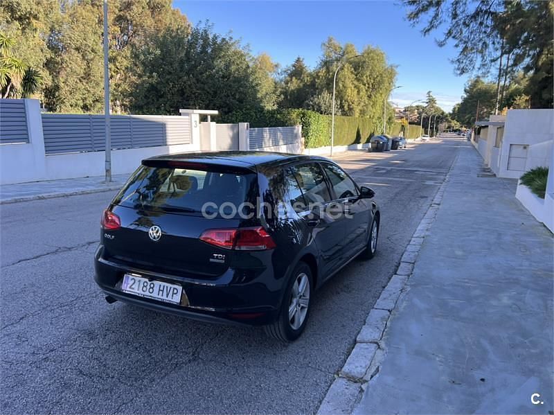 Usado VW Golf VII 110 CV (80 kW) 2014 Negro Berlina