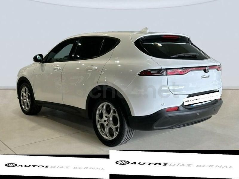 Usado Alfa Romeo Tonale Sprint 130 CV (95 kW) 2022 Blanco SUV