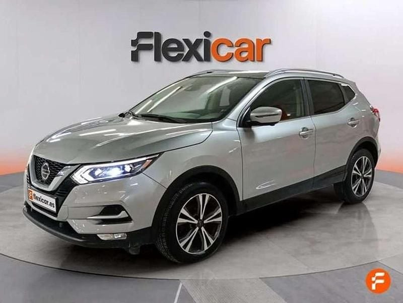 Usado Nissan Qashqai Acenta 140 CV (102 kW) 2018 Gris SUV