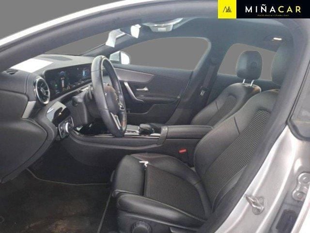 Usado Mercedes CLA250e Shooting Brake 218 CV (160 kW) 2021 Gris / plata Familiar