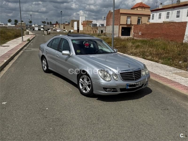 Gris / plata Usado 2008 Mercedes E200 Avantgarde Berlina | 6600 € - Imagen 1/4