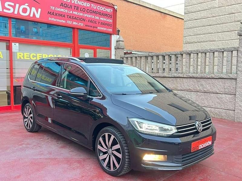 Usado VW Touran Advance 150 CV (110 kW) 2015 Negro Monovolumen