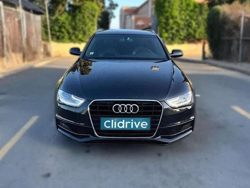 Usado Audi A4 Premium 150 CV (110 kW) 2014 Negro Familiar