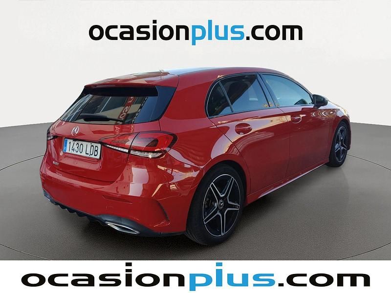 Begagnad Mercedes A180 AMG 136 HK (100 kW) 2019 Röd Halvkombi
