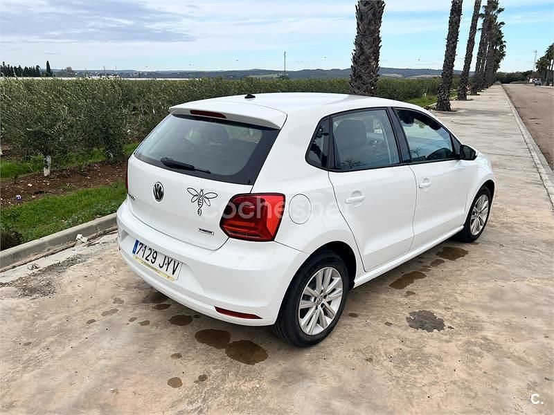 Usado VW Polo Edition 75 CV (55 kW) 2017 Blanco Berlina