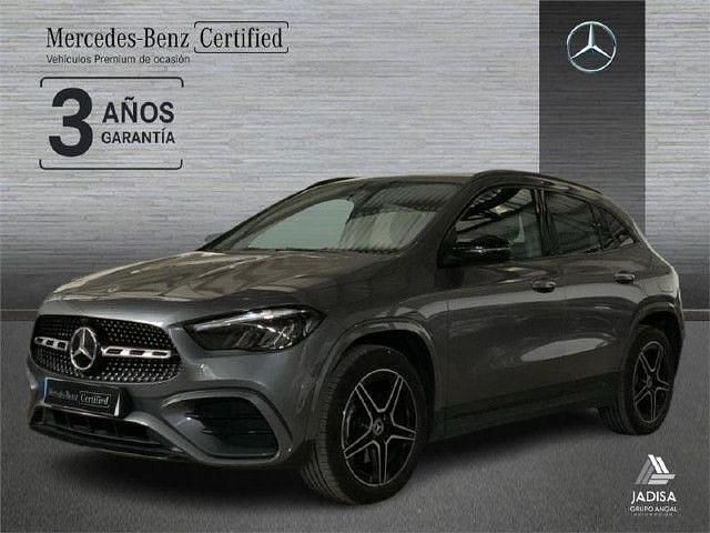 Gris / plata Usado 2023 Mercedes GLA250 AMG line SUV | 41.990 € (Un poco caro) - Imagen 1/4