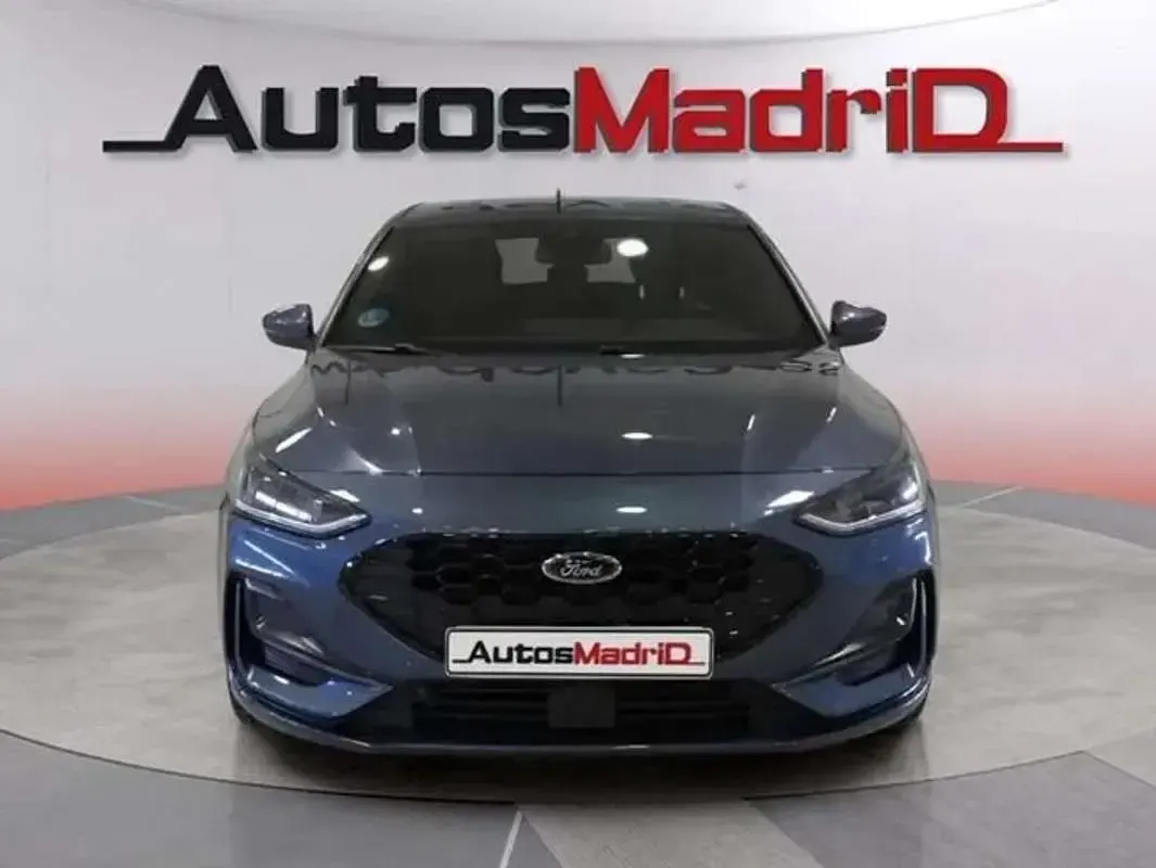 Używany Ford Focus ST-Line 126 KM (92 kW) 2022 Niebieski Sedan/Limuzyna