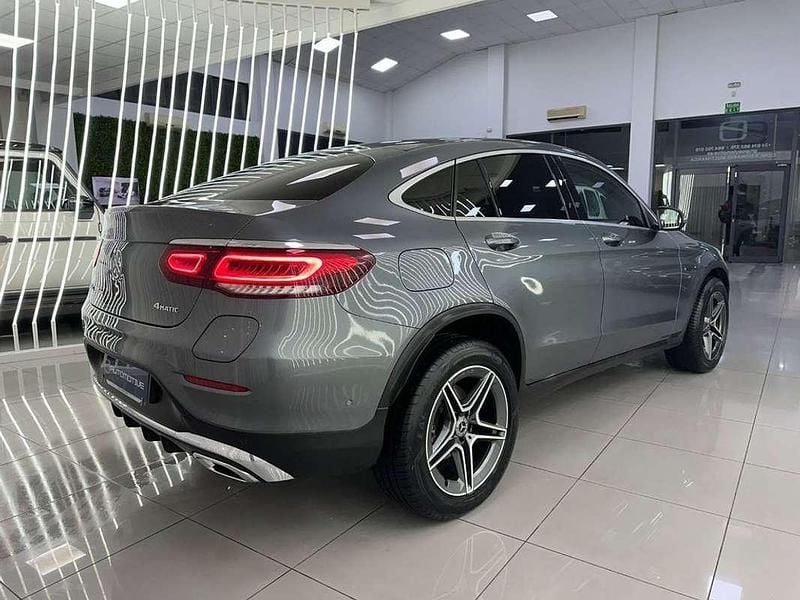 Usado Mercedes GLC300e 313 CV (230 kW) 2021 Gris Coupe