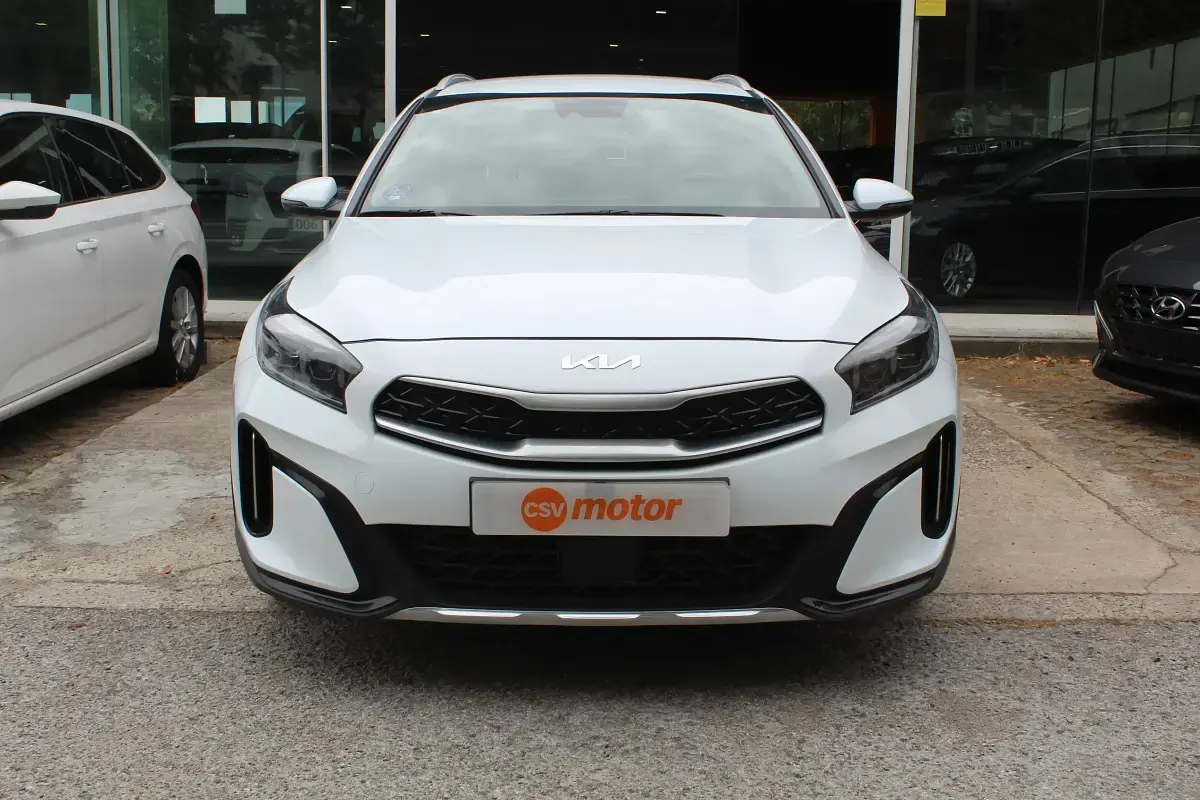 Usado Kia XCeed 141 CV (103 kW) 2023 Blanco SUV