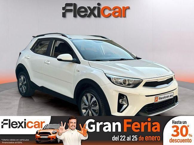 Blanco Usado 2023 Kia Stonic SUV | 13.590 € (Precio justo) - Imagen 1/4