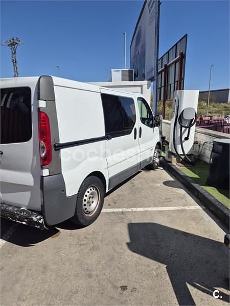 Usado Nissan Primastar Premium Edition 110 CV (80 kW) 2021 Blanco Monovolumen