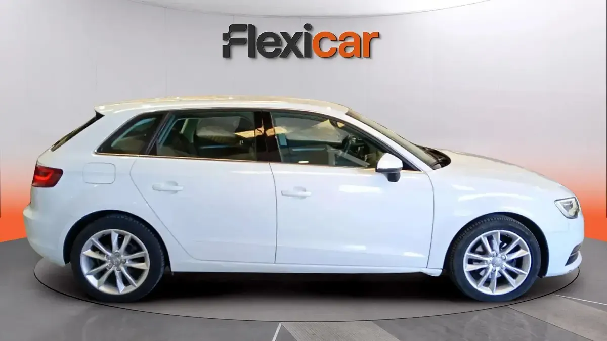 Usado Audi A3 Premium 110 CV (80 kW) 2016 Blanco Berlina