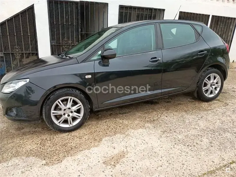 Usado Seat Ibiza Sport 90 HP (66 kW) 2009 Preto Sedan