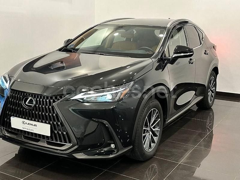 Negro Usado 2024 Lexus NX450h+ Executive Line SUV | 53.900 € (Precio justo) - Imagen 1/4