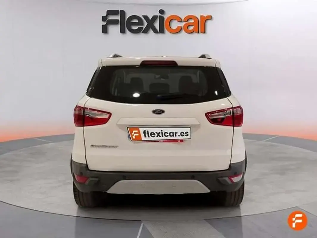 Usado Ford Ecosport Titanium 95 CV (69 kW) 2016 Blanco SUV