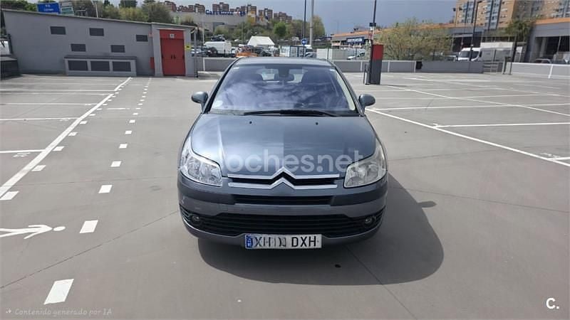 Usado Citroën C4 VTR Sport 110 CV (80 kW) 2006 Gris / plata Berlina