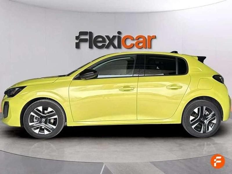 Usado Peugeot 208 Allure 101 CV (74 kW) 2025 Verde Utilitario