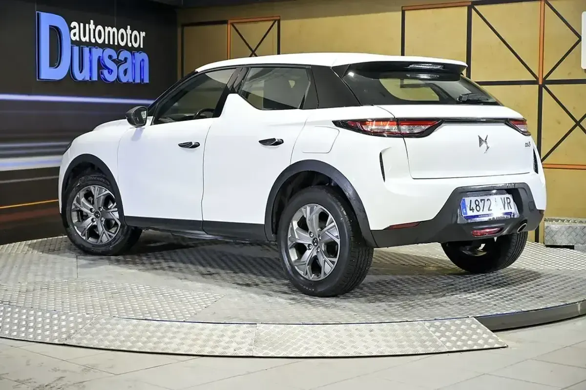 Usado DS Automobiles DS3 Crossback Chic 110 CV (80 kW) 2021 Blanco SUV