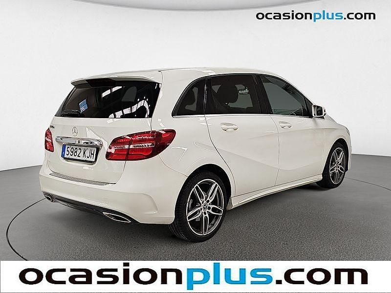 Usado Mercedes B200 136 CV (100 kW) 2018 Blanco Monovolumen