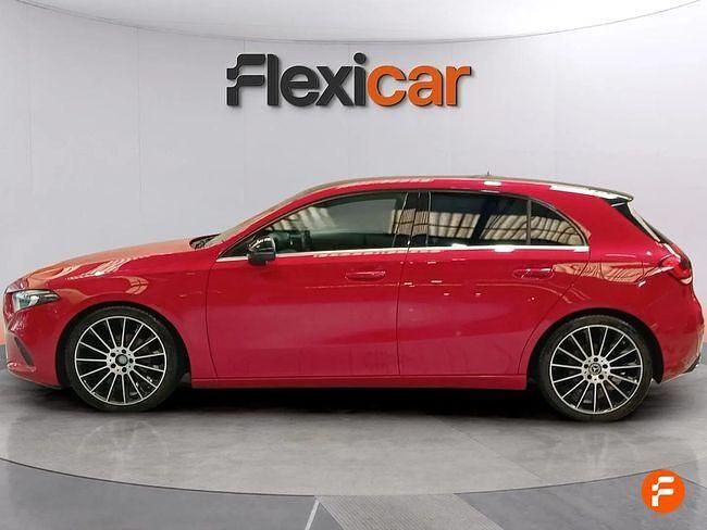 Usado Mercedes A180 116 CV (85 kW) 2019 Rojo Berlina