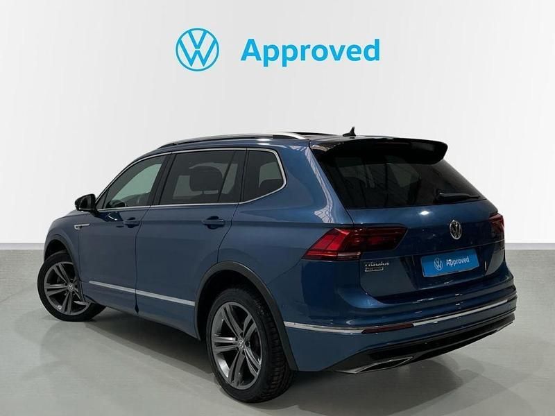 Usado VW Tiguan Sportline 150 CV (110 kW) 2021 Azul SUV