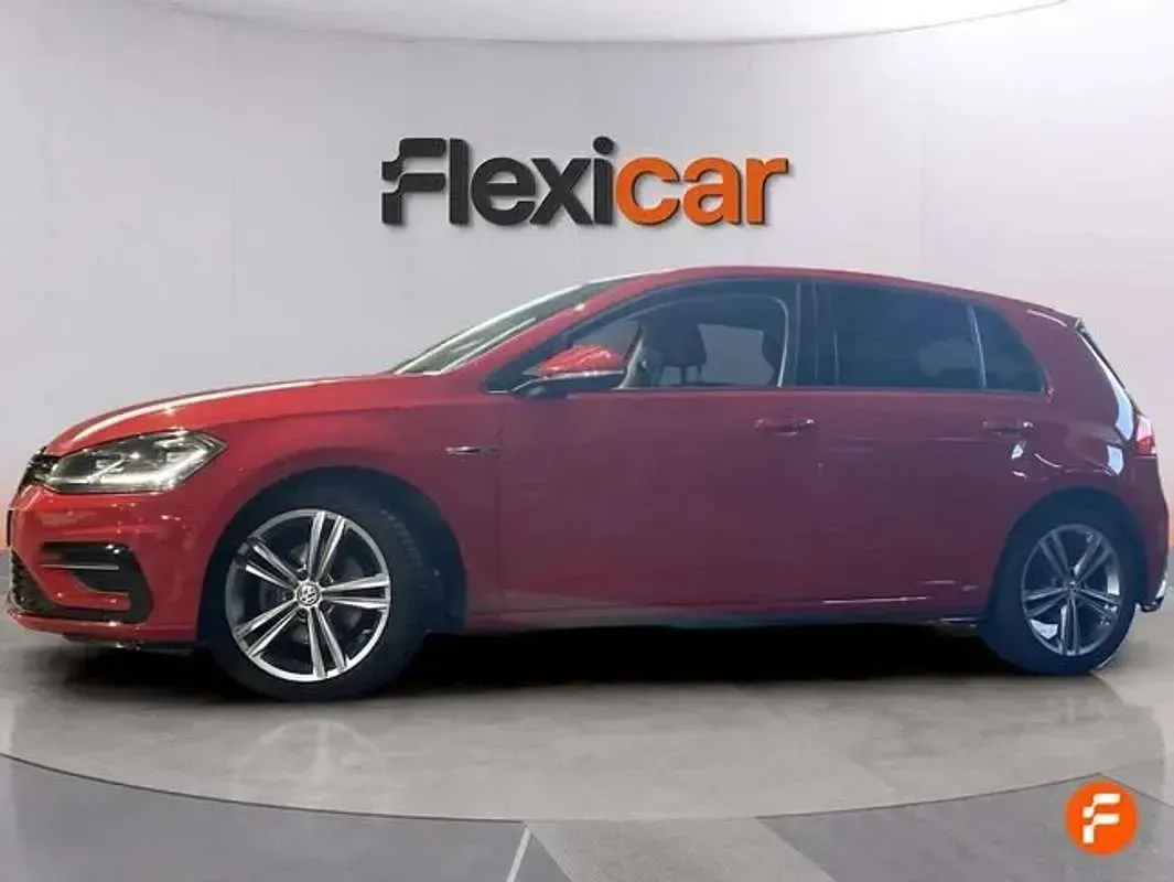 Usado VW Golf VII Sport 150 CV (110 kW) 2019 Rojo Utilitario