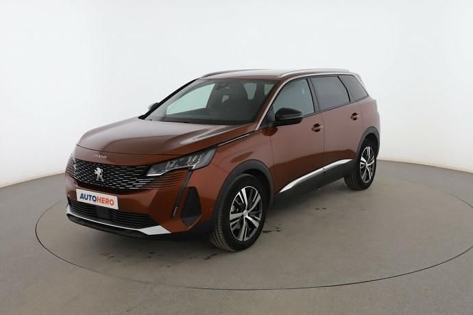 Marrón Usado 2023 Peugeot 5008 Allure Monovolumen | 27.899 € (Precio justo) - Imagen 1/3