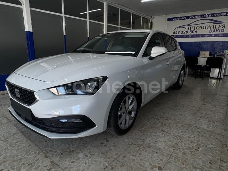 Blanco Usado 2024 Seat Leon Style Berlina | 17.900 € (Buen precio) - Imagen 1/4