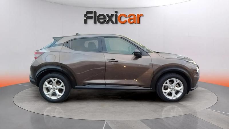 Usado Nissan Juke Acenta 114 CV (83 kW) 2022 Marrón SUV
