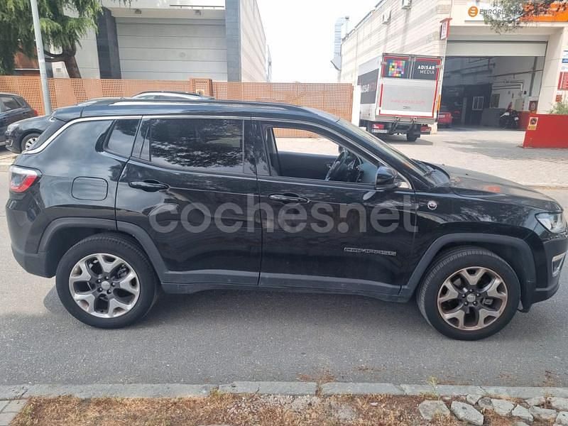 Usado Jeep Compass Opening Edition 170 CV (125 kW) 2017 Negro SUV