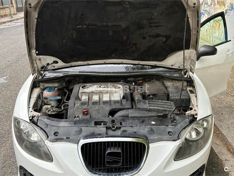 Usado Seat Leon FR 170 CV (125 kW) 2008 Blanco Berlina